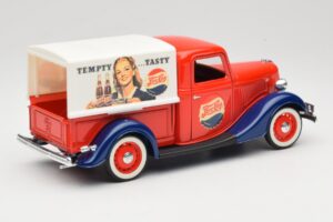 Ford Pickup Truck Pepsi-Cola Solido 1:18 99053 Metall — Bild 3 von 8