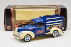 Ford Pepsi-Cola Replica Golden Wheel 1:18 PF351 Metall — Bild 8 von 8