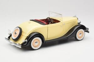 Ford Roadster Dearborn Yellow Solido 1:18 8008 Metall — Bild 3 von 8