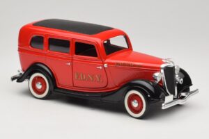 Ford Sedan Rot Solido 1:18 8066 Metall — Bild 6 von 8