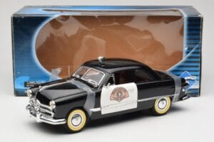 Ford Sedan Washington State Police Solido 1:18 8158 Metall — Bild 8 von 8