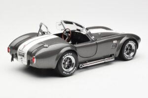 Ford Shelby Cobra 427 S/C Grau Metallic Mit Weißen Streifen Kyosho 1:18 08045GRW Metall — Bild 3 von 8