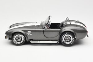 Ford Shelby Cobra 427 S/C Grau Metallic Mit Weißen Streifen Kyosho 1:18 08045GRW Metall — Bild 4 von 8