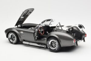 Ford Shelby Cobra 427 S/C Grau Metallic Mit Weißen Streifen Kyosho 1:18 08045GRW Metall — Bild 5 von 8