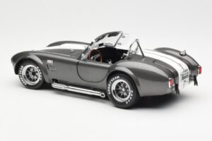 Ford Shelby Cobra 427 S/C Grau Metallic Mit Weißen Streifen Kyosho 1:18 08045GRW Metall — Bild 7 von 8