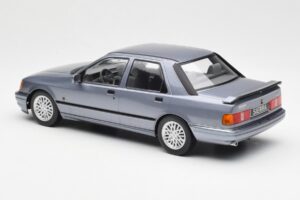 Ford Sierra RS Cosworth Hellblau MCG 1:18 MCG18174 Metall — Bild 5 von 6