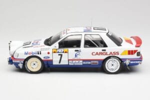 Ford Sierra RS Cosworth 4x4 #7 F. Delecour / D. Grataloup Rally Monte Carlo 1992 MCG 1:18 MCG18356R Metall — Bild 3 von 6