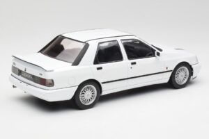 Ford Sierra RS Cosworth 4x4 Weiß MCG 1:18 MCG18353 Metall — Bild 2 von 6