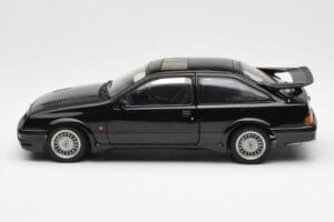 Ford Sierra RS Cosworth Schwarz AUTOart 1:18 72861 Metall — Bild 4 von 8