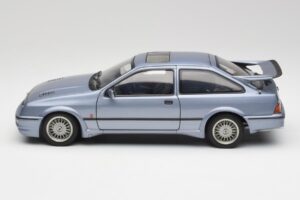 Ford Sierra RS Cosworth Moonstone Blau AUTOart 1:18 72863 Metall — Bild 4 von 8