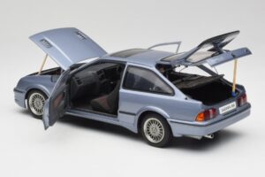 Ford Sierra RS Cosworth Moonstone Blau AUTOart 1:18 72863 Metall — Bild 5 von 8