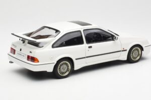 Ford Sierra RS Cosworth Weiß AUTOart 1:18 72862 Metall — Bild 3 von 8
