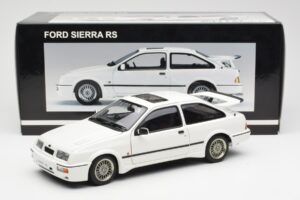 Ford Sierra RS Cosworth Weiß AUTOart 1:18 72862 Metall — Bild 8 von 8