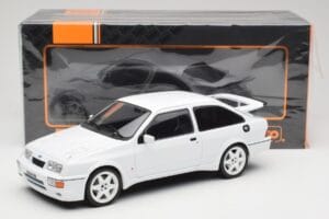Ford Sierra RS Cosworth Weiß IXO 1:18 18CMC121 Metall — Bild 6 von 6