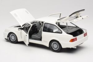 Ford Sierra RS Cosworth Weiß Minichamps 1:18 150084000 Metall — Bild 5 von 8