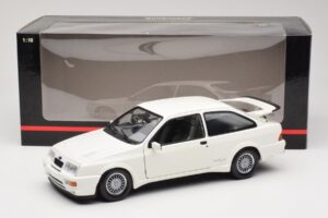 Ford Sierra RS Cosworth Weiß Minichamps 1:18 150084000 Metall — Bild 8 von 8