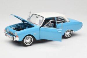 Ford Taunus 12M P1 Taunus Blue Revell 1:18 08880 Metall — Bild 2 von 8