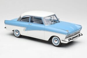 Ford Taunus 17M P2 Hellblau & Weiß BoS Models 1:18 BOS019 Metall — Bild 4 von 6