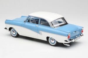 Ford Taunus 17M P2 Hellblau & Weiß BoS Models 1:18 BOS019 Metall — Bild 5 von 6