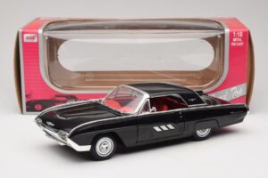 Ford Thunderbird Schwarz Anson 1:18 30344 Metall — Bild 8 von 8