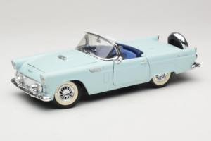 Ford Thunderbird Grün Revell 1:18 8804-G1 Metall