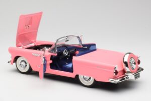 Ford Thunderbird Rosa Revell 1:18 8804 Metall — Bild 5 von 8