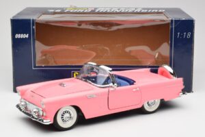Ford Thunderbird Rosa Revell 1:18 8804 Metall — Bild 8 von 8