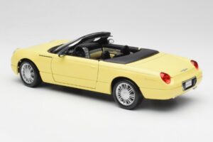 Ford Thunderbird Show Car Gelb Maisto 1:18 50335 Metall — Bild 7 von 8