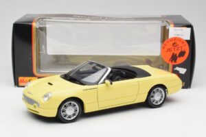 Ford Thunderbird Show Car Gelb Maisto 1:18 50335 Metall — Bild 8 von 8
