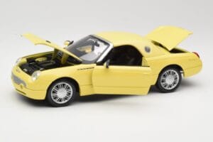 Ford Thunderbird Show Car Gelb Maisto 1:18 50336 Metall — Bild 2 von 8