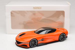 Genesis X Gran Berlinetta VGT Orange Magma Norev 1:18 188032 Metall — Bild 6 von 6