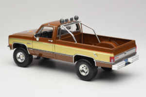 GMC K-2500 Sierra Grande Braun GreenLight 1:18 13560 Metall — Bild 7 von 8