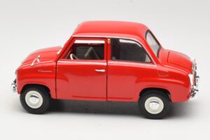 Goggomobil T 250 Rot Revell 1:18 8952 Metall — Bild 3 von 7