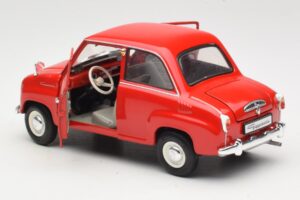 Goggomobil T 250 Rot Revell 1:18 8952 Metall — Bild 4 von 7