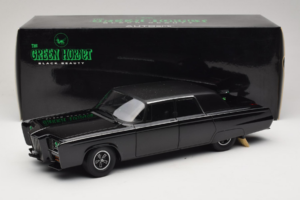 Chrysler Imperial Black Beauty Green Hornet TV Series AUTOart 1:18 71546 Metall — Bild 8 von 8