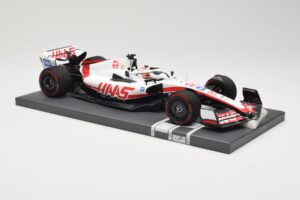 Haas VF-22 #20 K. Magnussen Bahrain GP 2022 Minichamps 1:18 117220120 Metall — Bild 4 von 6