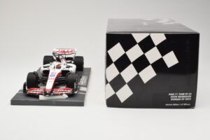 Haas VF-22 #20 K. Magnussen Bahrain GP 2022 Minichamps 1:18 117220120 Metall — Bild 6 von 6