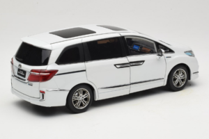 Honda Elysion Weiß OEM 1:18 430056 Metall — Bild 3 von 8