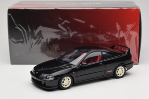 Honda Integra Type R DC2 Pre-Facelift Flamenco Black Pearl MotorHelix 1:18 M85203 Metall — Bild 8 von 8