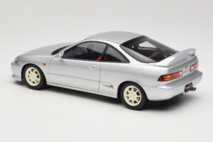 Honda Integra Type R DC2 Pre-Facelift Vogue Silver Metallic MotorHelix 1:18 M85202 Metall — Bild 7 von 8