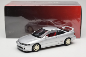Honda Integra Type R DC2 Pre-Facelift Vogue Silver Metallic MotorHelix 1:18 M85202 Metall — Bild 8 von 8