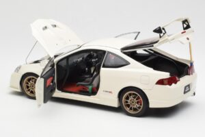 Honda Integra DC5 Type R Mugen Weiß AUTOart 1:18 73251 Metall — Bild 5 von 8