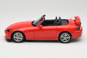 Honda S2000 AP2 Type S New Formula Red MotorHelix 1:18 M85112 Metall — Bild 5 von 9