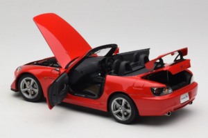 Honda S2000 AP2 Type S New Formula Red MotorHelix 1:18 M85112 Metall — Bild 6 von 9