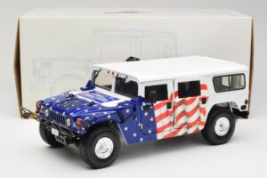 Hummer H1 AM General Gore-Lieberman Humvee America Exoto 1:18 1807 Metall — Bild 8 von 8