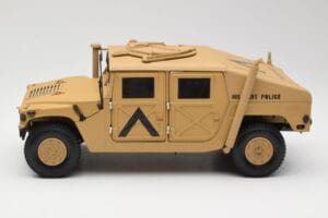 Hummer H1 AM General Military Police Exoto 1:18 01801 Metall — Bild 4 von 8