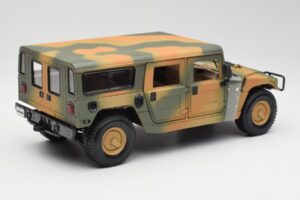 Hummer H1 Station Wagon Military Maisto 1:18 56049 Metall — Bild 3 von 8