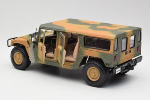 Hummer H1 Station Wagon Military Maisto 1:18 56049 Metall — Bild 5 von 8