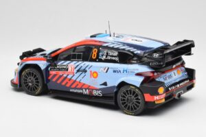 Hyundai i20 N Rally1 WRC #8 O. Tänak / M. Järveoja Rally Monte Carlo Night Version 2024 IXO 1:18 18RMC195 Metall — Bild 5 von 6