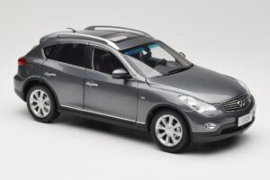 Infiniti EX25 J50 Grey Metallic Paudi 1:18 81L0049 Metall — Bild 6 von 8